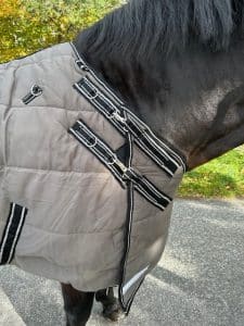 EquoIQ 5.0 staldeken 400 gr met nekbedekking - Afbeelding 2